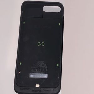 Mophie Battery Charging case Iphone 7/8+